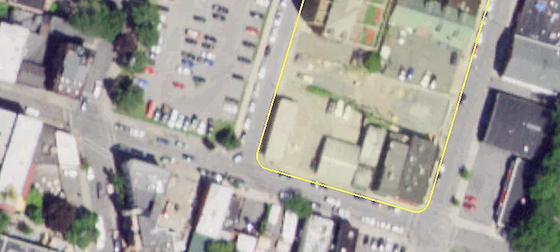 33 Caroline St