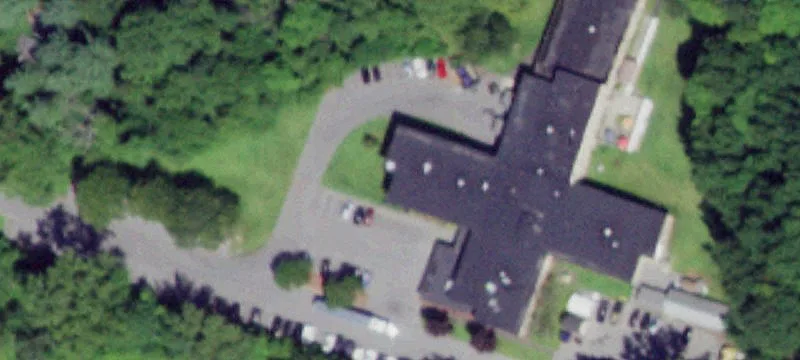 100 New Tpke Rd