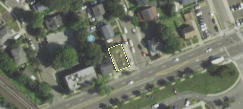 84 Old Country Rd