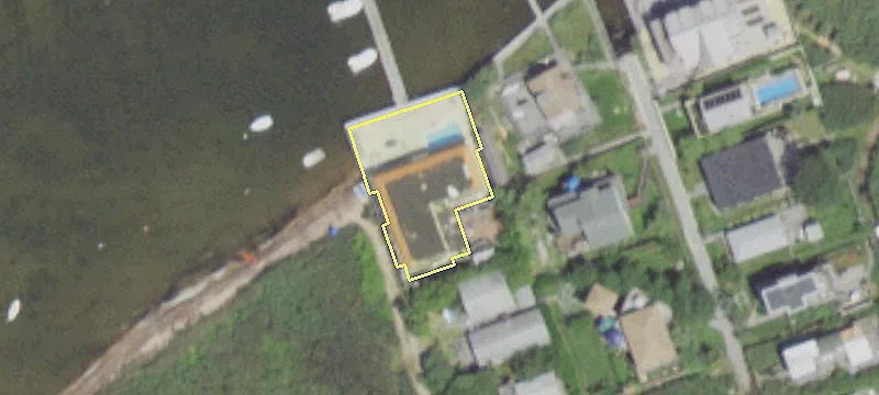 85 Compass Ave