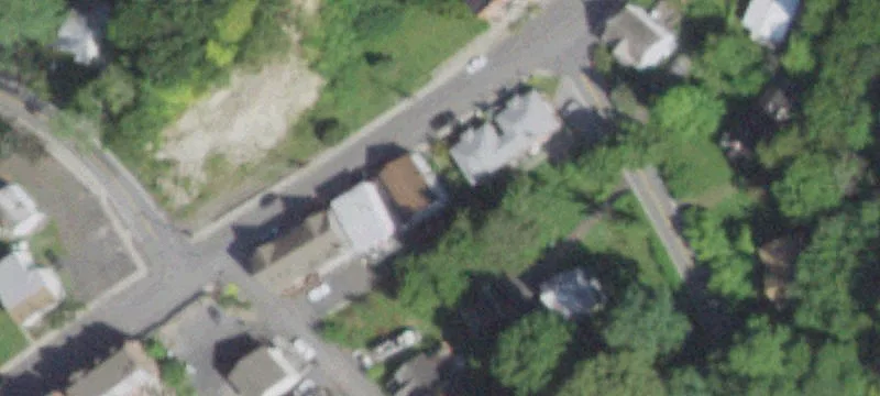 50-52 Main St