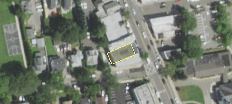113-115 Plandome Rd