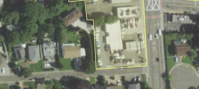 160 Jackson Ave