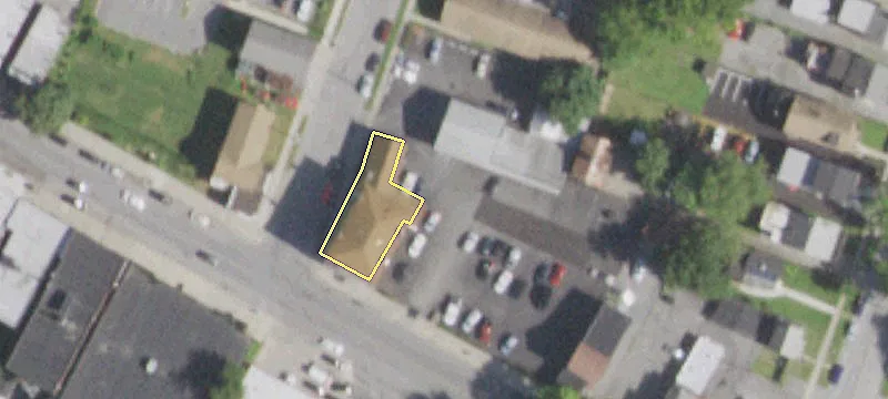 587 Main St