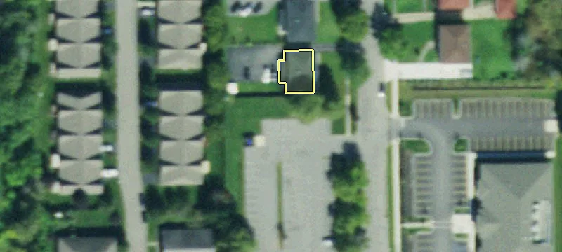 44 Maplemere Rd