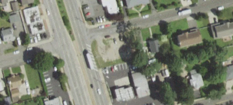 1989 Deer Park Ave