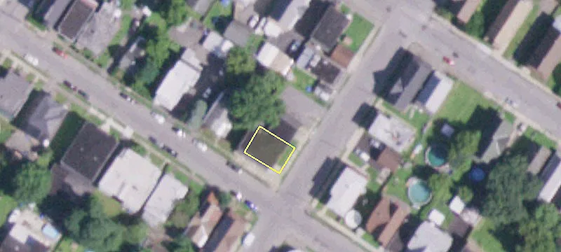 123-127 Grand St