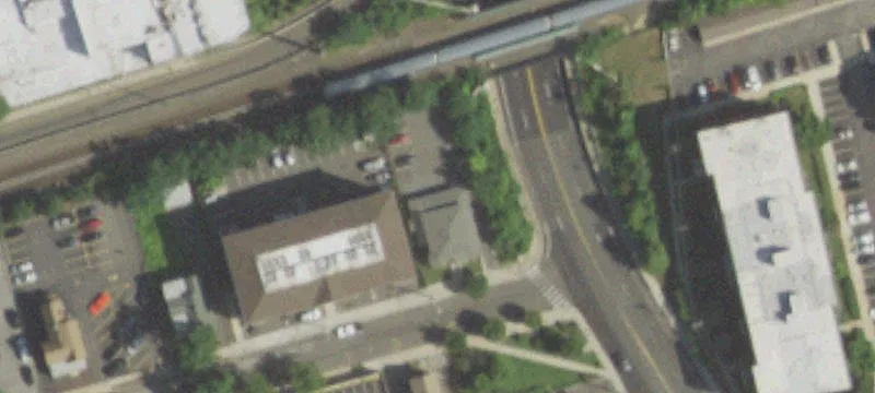 98 Frnt St
