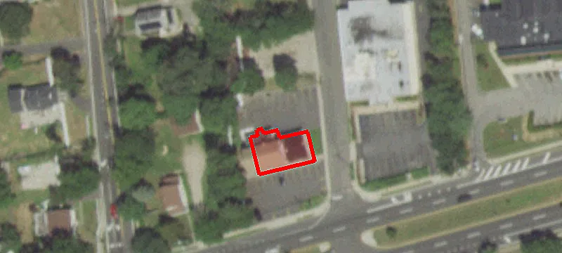 92 Suffolk Ave
