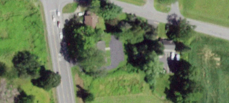726 Bay Rd
