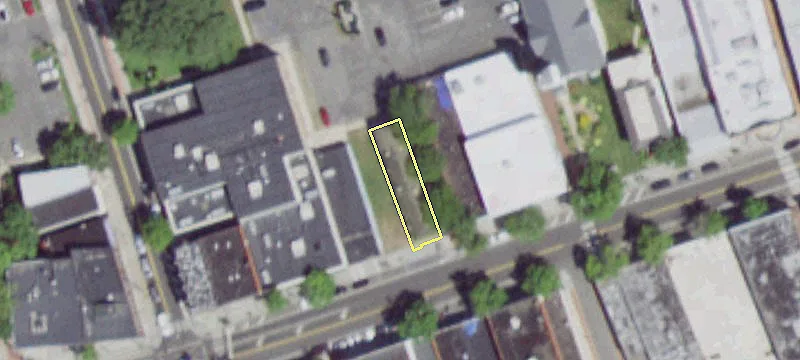 40 Main St