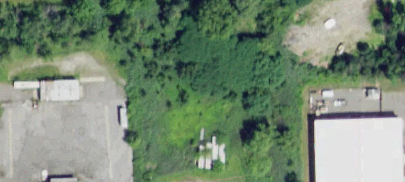 4 Runway Ave