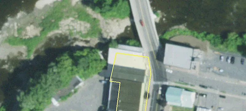 4 Main St