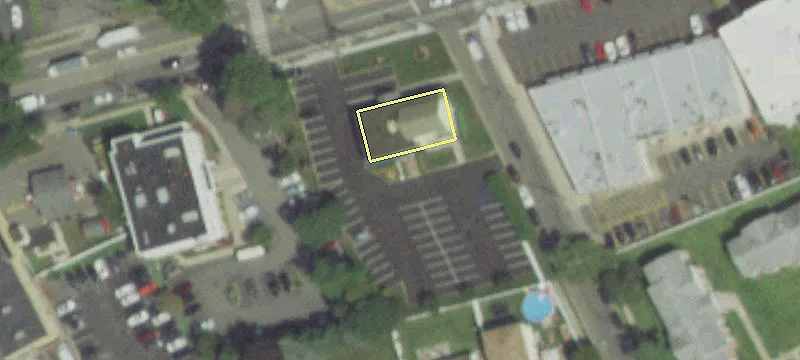 655 Old Country Rd