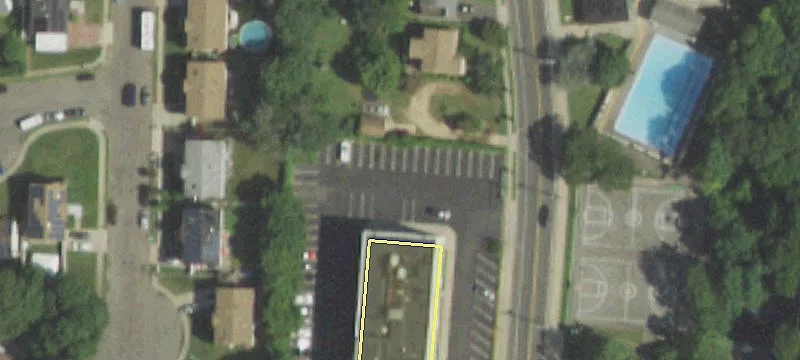 1102 Woodfield Rd