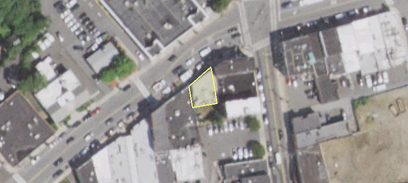 271 Halstead Ave