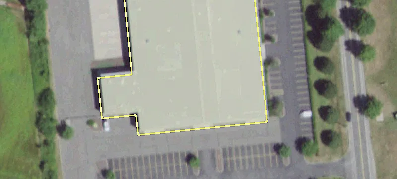 579 Edwards Ave