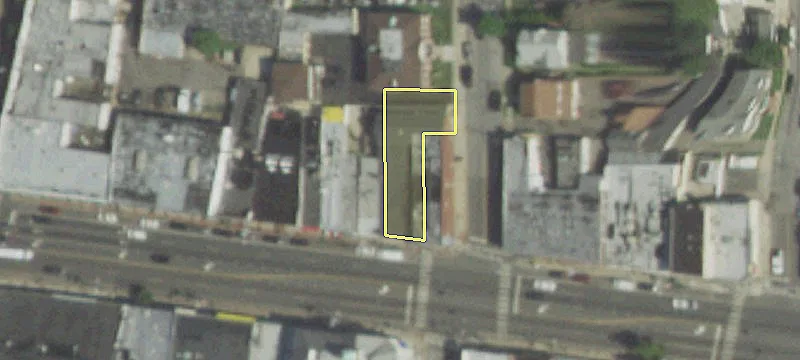 922 Hempstead Tpke