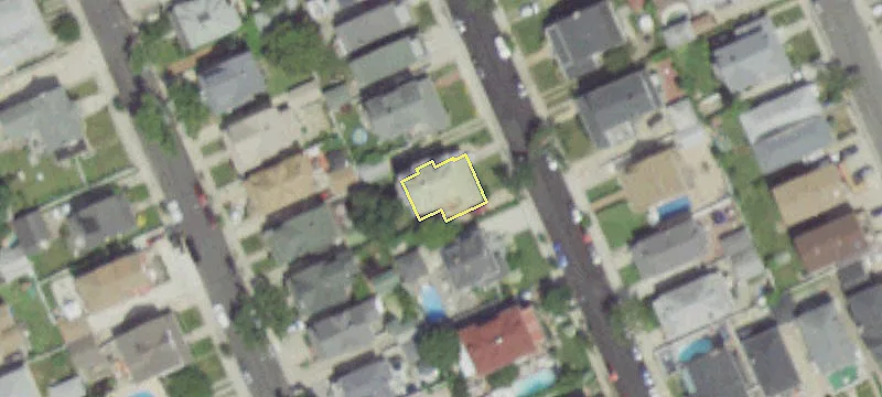 227 Bch 123rd St