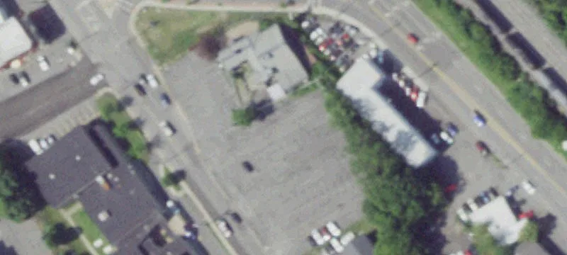 1443 Genesee St