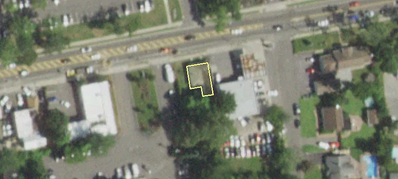 724 Main St
