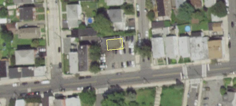 121 Lockwood Ave