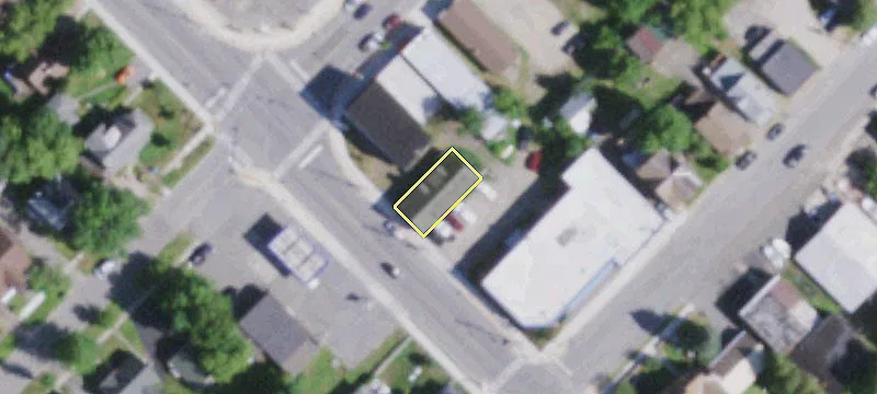 35 Wawbeek Ave