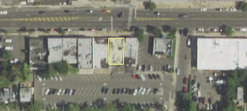 203 Hempstead Tpke, Unit 209