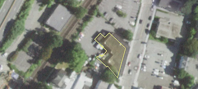 28 Greeley Ave