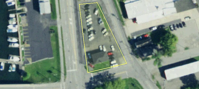 250 Main St