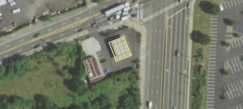 1350 Broadhollow Rd