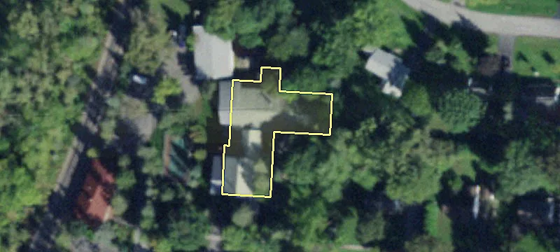 18 Maple St