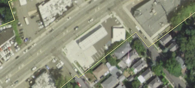 220 Northern Blvd