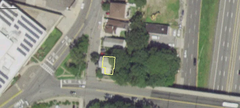 118 Loomis Ave