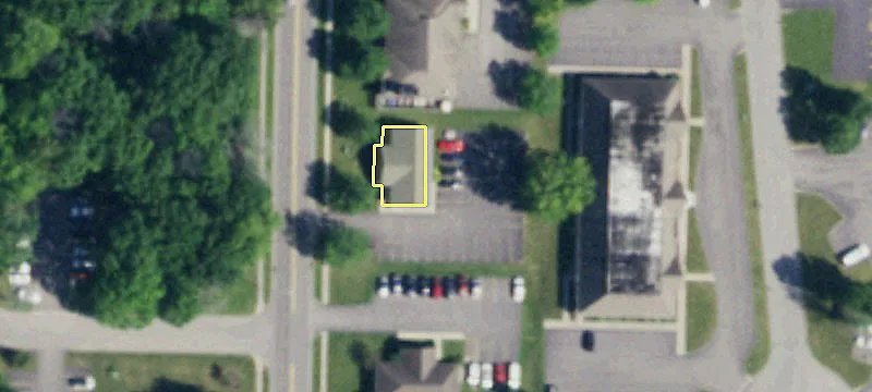 822 Davison Rd