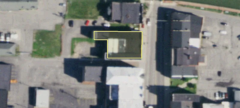 126 Main St