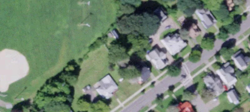 66 Riv St