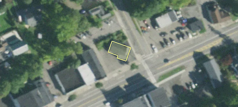 100 Main St