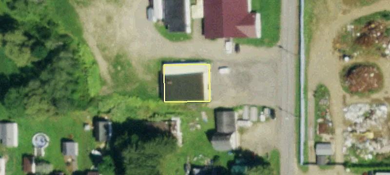 17 Railroad Ave