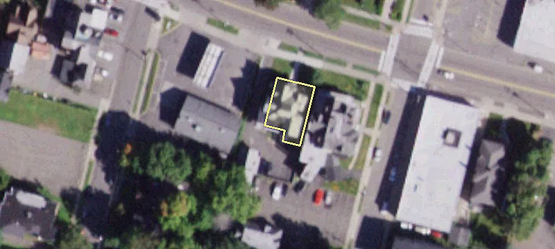 73 Main St