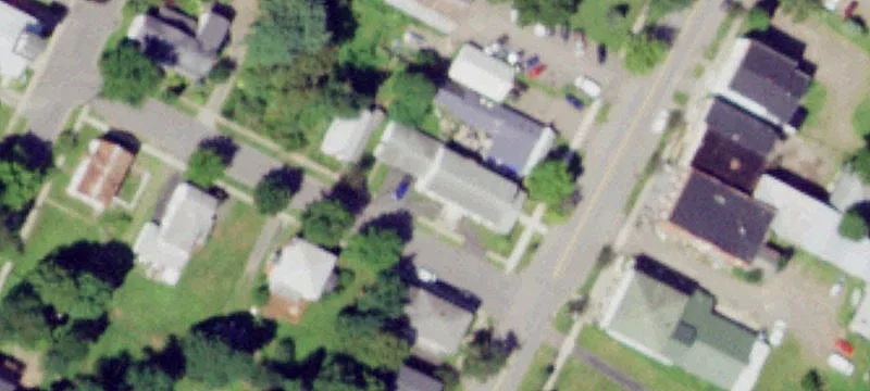 425 Main St