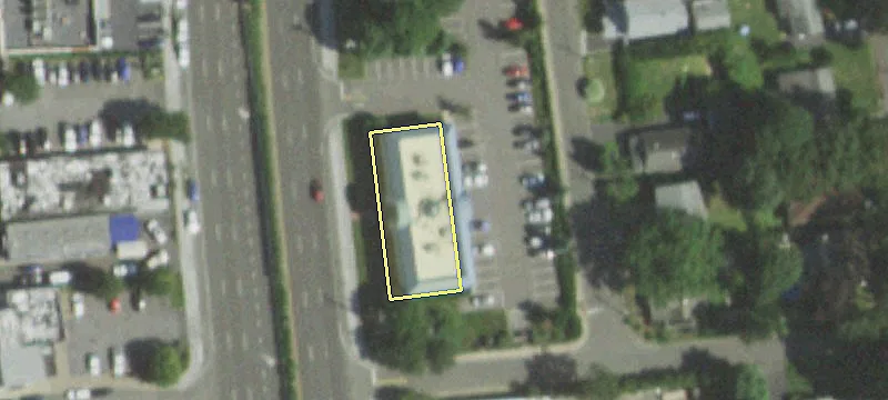 95 Broadhollow Rd