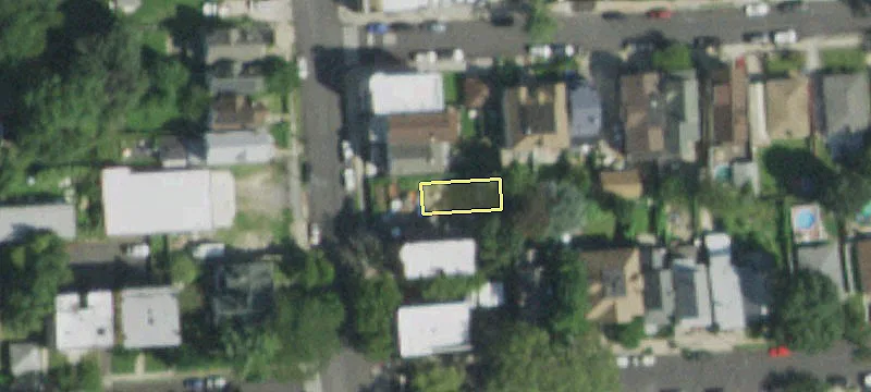 39 Clinton Ave, Unit A