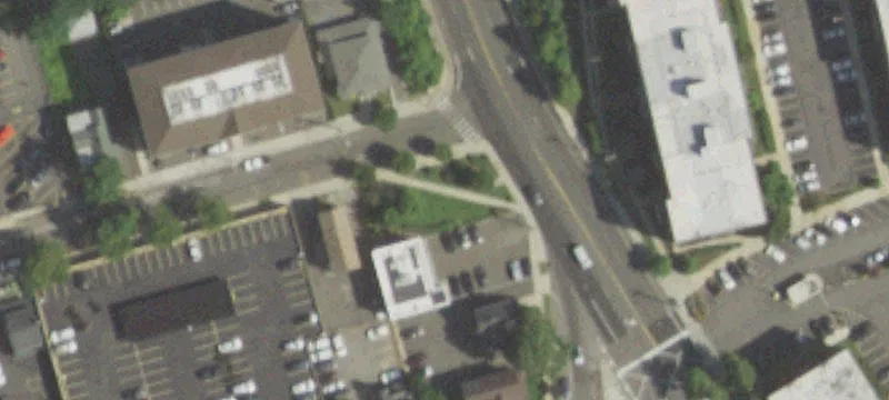 Roslyn Rd