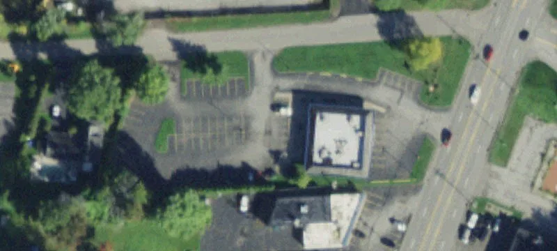 2747 Henrietta Rd