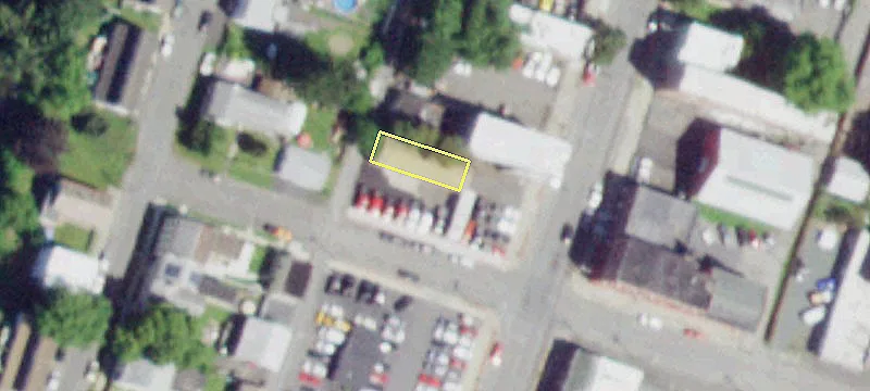 633 2nd Ave