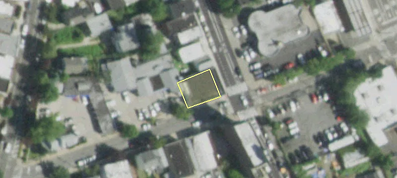 86 Van Duzer St