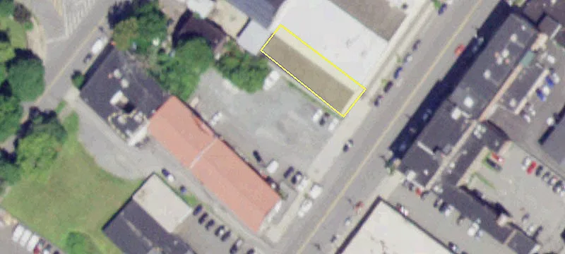 916 Broadway