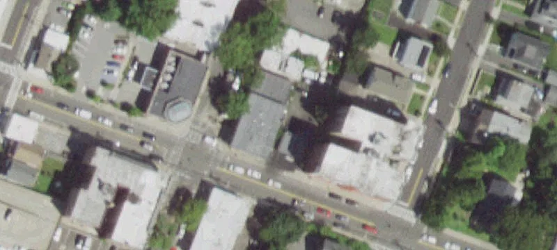 300 5th Ave