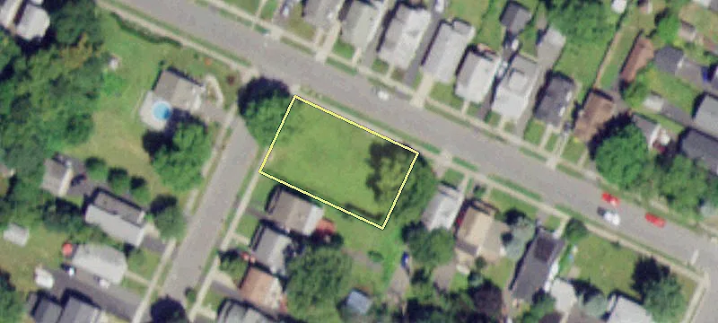 23 Hutton St